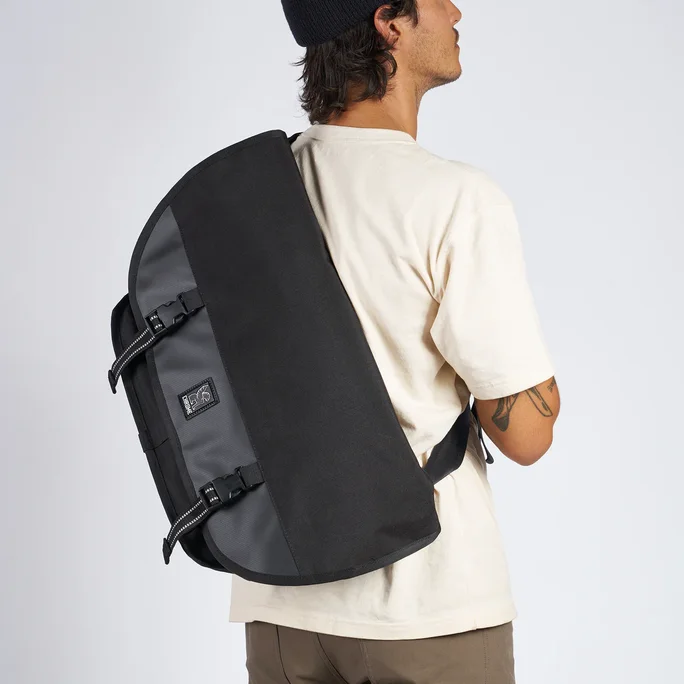 アクセサリー CHROME CITIZEN AUSTIN TUFFY SERIES Citizen 24L Messenger