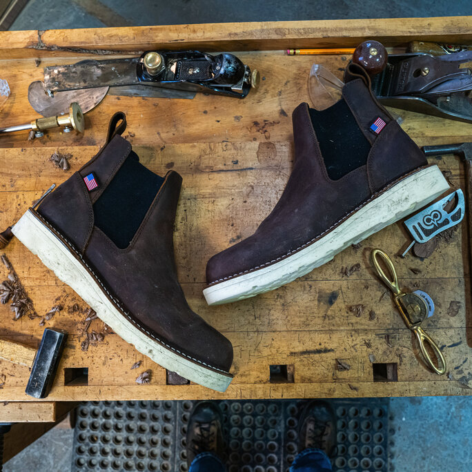 Danner Boots - Men's Bull Run Chelsea 6